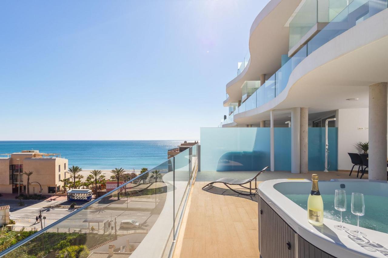 Higueron Rental Wave&Sea Фуeнхирола Екстериор снимка